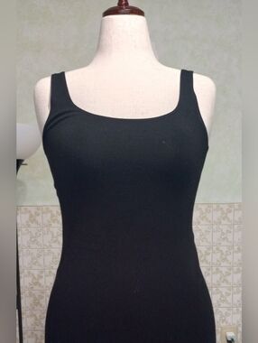 Forever 21 Black Sleeveless Midi Bodycon Dress